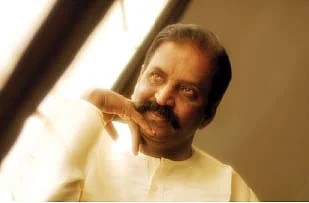 மிஸ்டர் கழுகு: ''நான் சந்தோஷமாக இல்லை!''
