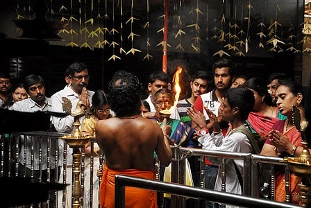 ஓணம் பண்டிகை கோலாகல கொண்டாட்டம்!