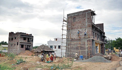 ரியல் எஸ்டேட்: வளர்ச்சியைத் தடுக்கும் 50சி!