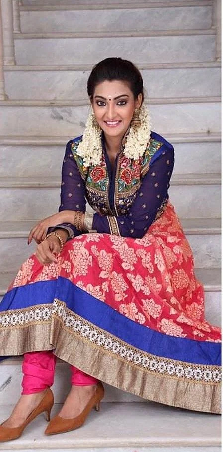 ``பாலியல் தொல்லைகள் மாடலிங்லயும் இருக்கு!'' - `மிஸ் சூப்பர் குளோப் இந்தியா' அக்ஷரா