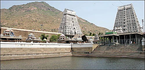 அருணையில் கண்டேன் அன்னையை!