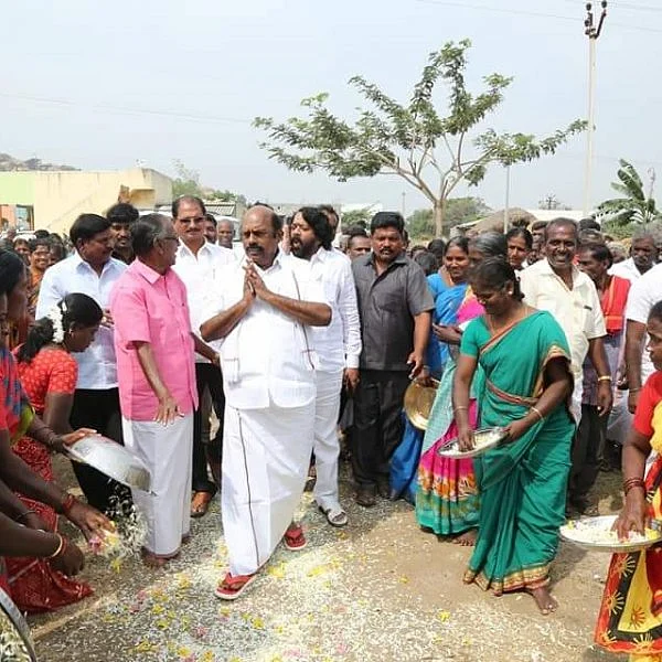 `ரொம்பவே பிரமாண்டம்தான்; அதிகமாக பரப்பிட்டாங்களே?’- அதிர்ச்சியில் எ.வ.வேலு