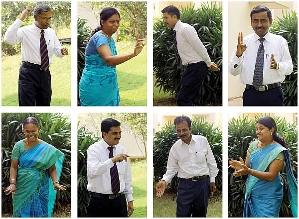 கொஞ்சம் நடிங்க டீச்சர்ஸ்!