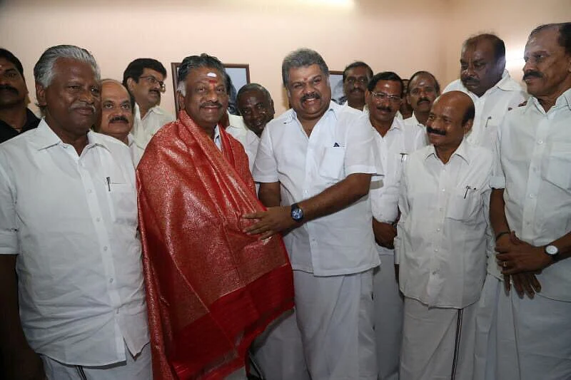 உள்ளாட்சித் தேர்தலில் ஓ.பி.எஸ். அணியுடன் கூட்டு : ஜி.கே.வாசன்