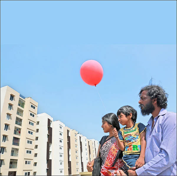 பீரங்கிகளை எதிர்த்து நின்றுவிட்டு கேமராவுக்கு பயந்தால் எப்படி? - செழியன்
