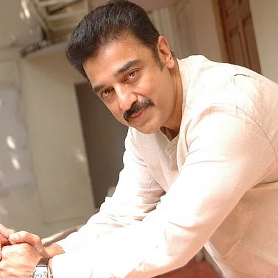 சினிமாவில் போடுகிறீர்களா என்று எதிர்வாதம் செய்யாமல் ஹெல்மெட் அணியுங்கள்-கமல் வேண்டுகோள்.