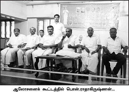 இரண்டு லட்டு திங்க ஆசையா..!