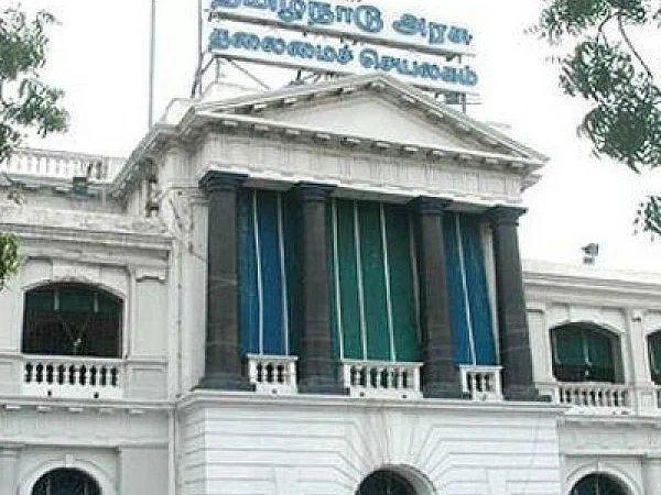 54 ஐ.பி.எஸ் அதிகாரிகள் மாற்றம்! - பின்னணியில் நடந்தது என்ன?