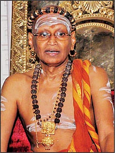 'கடவுளையும் சேவையையும் மறக்காதீங்க!'