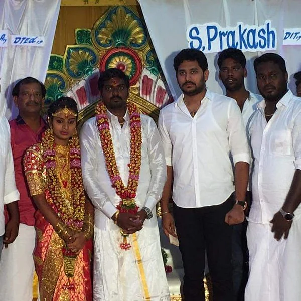 `ஜெய் ஆனந்த் - அமைச்சர் மணிகண்டன் ரகசிய சந்திப்பு!’ - ராமநாதபுரம் அ.தி.மு.க-வில் பரபரப்பு
