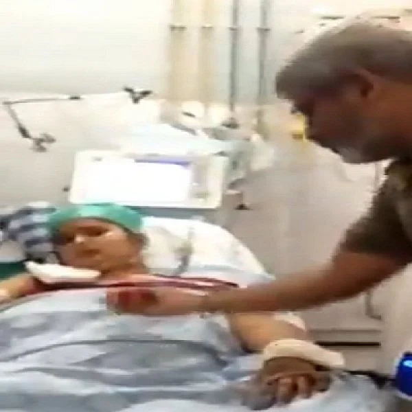 புற்று நோயாளிக்கு கடைசிகட்ட சிகிச்சை அளிக்க மந்திரவாதியை அழைத்த டாக்டர்
