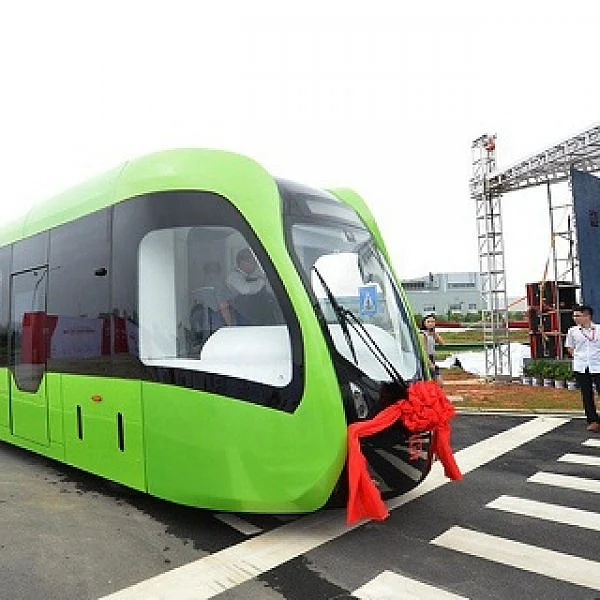 தண்டவாளம் இல்லாமல் இயங்கும் உலகின் முதல் ’ஸ்மார்ட் ரயில்’!