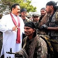 புலிகளின் வான் தாக்குதலுக்கு பயந்து பதுங்கு குழிக்குள் ராஜபக்சே ஒளிந்தது அம்பலம்!