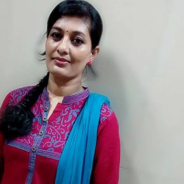 `இனிமேலும் உயிரோடு இருப்பேனானு தெரியல; உண்மையச் சொல்றேன்!' - நடிகை நிலானி கண்ணீர்