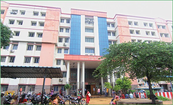 தீவிர சிகிச்சைப் பிரிவில் ஸ்டான்லி மருத்துவமனை!