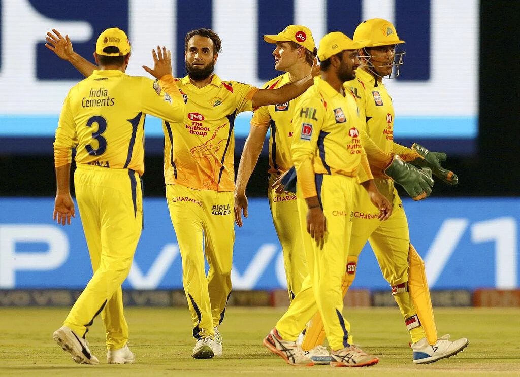 ``அவர்களால்தான் நாங்கள் இறுதிப் போட்டியில் இருக்கிறோம்!” - நன்றி தெரிவித்த தோனி #CSKvDC