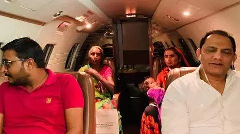 `தனி விமானம்; உயர் ரக சிகிச்சை’ - உயிருக்குப் போராடிய சிறுமிக்கு உதவிய பிரியங்கா காந்தி!