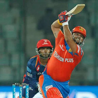 #IPL10 - குஜராத் சரவெடி... டெல்லிக்கு 209 ரன்கள் இலக்கு!