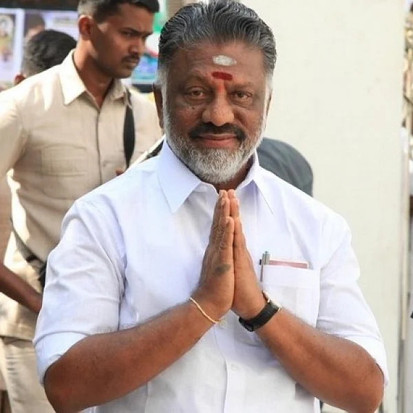 `என்ன நடக்கிறது என்றே தெரியவில்லை!' - பன்னீர்செல்வத்தைப் பதறவைத்த டெல்லி சந்திப்பு