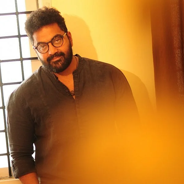 ``சிம்பு மேல எனக்குக் கோபம் இல்லை; நண்பரா அவர் மேல ஆதங்கம்தான் இருக்கு..!’’ - ராபர்ட்