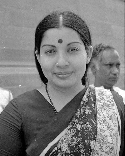 ஜெ.ஜெயலலிதா என்னும் நான்... - அம்மாவின் கதை! - 10