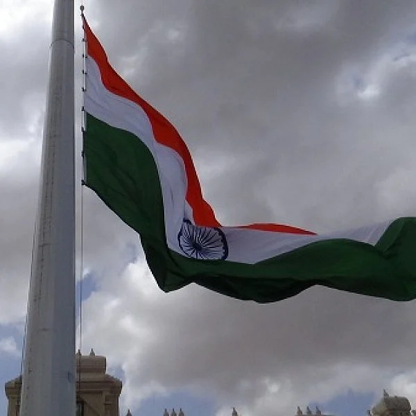 மனோன்மணியம் சுந்தரனார் பல்கலைக்கழகத்தில் 100 அடி உயரத்தில் பறக்கும் தேசியக் கொடி!