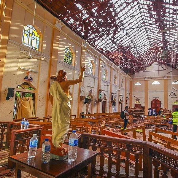 ஆதாரங்கள், புகைப்படங்களை வைத்து இலங்கை அமைச்சர்கள் வீட்டில் திடீர் சோதனை!