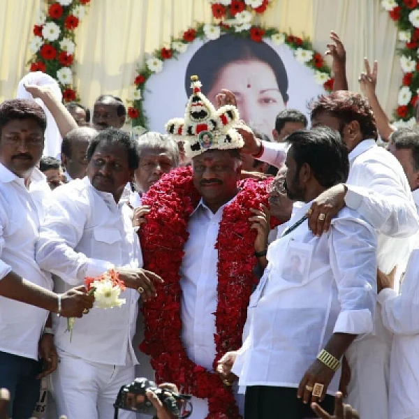 ஜெ.மரணத்தில் நீதி கிடைக்கும் வரை தர்மயுத்தம் தொடரும்! ஆர்.கே.நகரில் பன்னீர்செல்வம் சூளுரை1