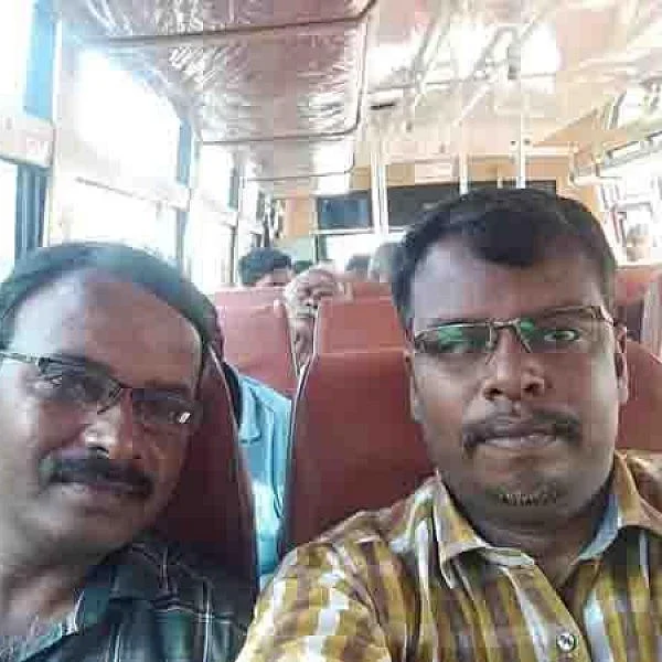 நிறைமாத கர்ப்பிணிக்கு ரத்தம் கொடுக்க ரமலான் நோன்பை முடித்துக்கொண்ட கரூர் சகோதரர்கள்! - குவியும் பாராட்டுகள்