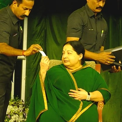 சென்னையின் 4 'வீக்' தொகுதிகள்... ஜெ.வை அதிர்ச்சிக்குள்ளாக்கிய 'ஷாக்' ரிப்போர்ட்!