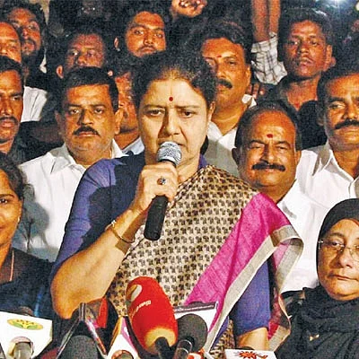 சசிகலா