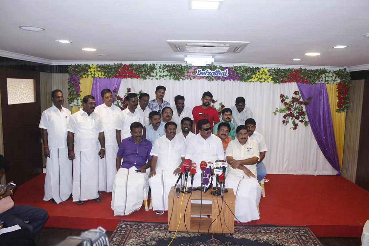 `அமைச்சர்கள் எஸ்கேப் ஆவார்கள்; இந்த ஆட்சியை கலைக்கப்போறோம்!'- தங்க தமிழ்ச்செல்வன்