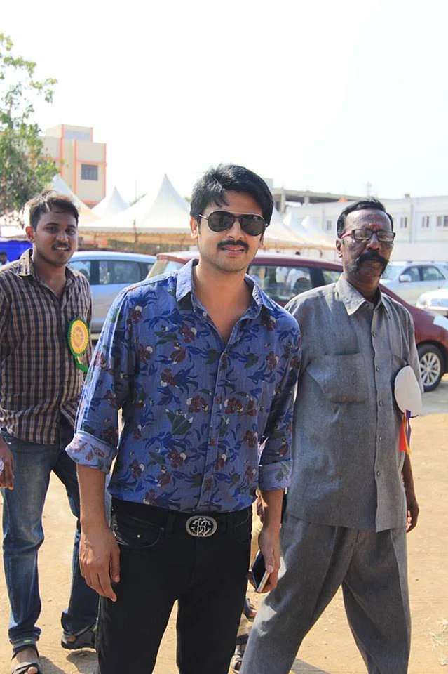 #LiveUpdates தயாரிப்பாளர் சங்க தேர்தல்: வெற்றியை குவித்த விஷால் அணியினர்!