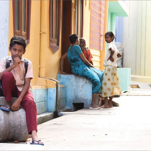 சாக்பீஸ் ஸ்வாகா!