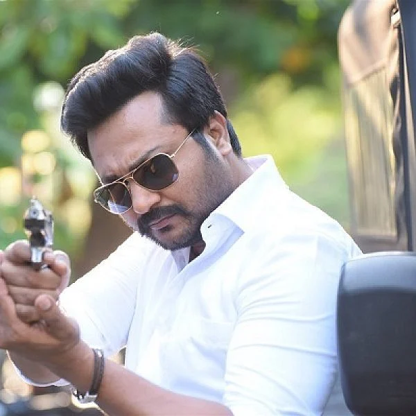 ``தன் படத்திற்குத் தானே தடை வாங்கிய பாபி சிம்ஹா... `அக்னி தேவி'க்கு என்னதான் பிரச்னை?!" - முழு விவரம்