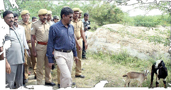 “நாலுபேரு பிடிச்சுகிட்டாங்க... மந்திரவாதி கழுத்தை அறுத்தாரு!”
