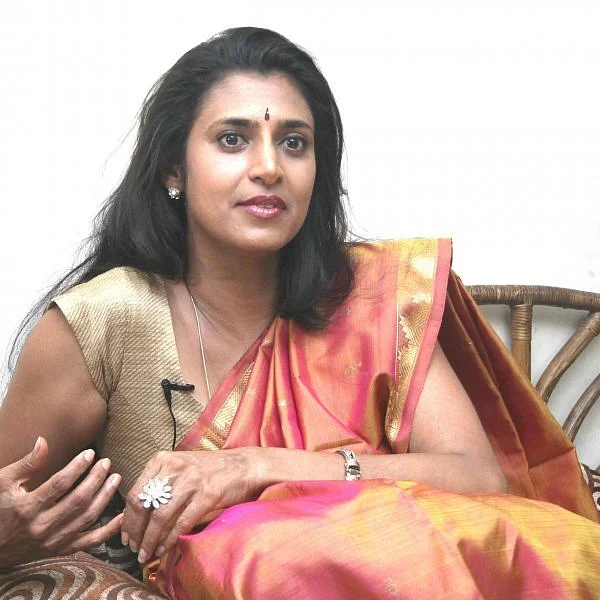 `மீண்டும் மீண்டும் காயப்படுத்த வேண்டாம்; என்னை விட்டுவிடுங்கள்' - நடிகை கஸ்தூரி வருத்தம்!