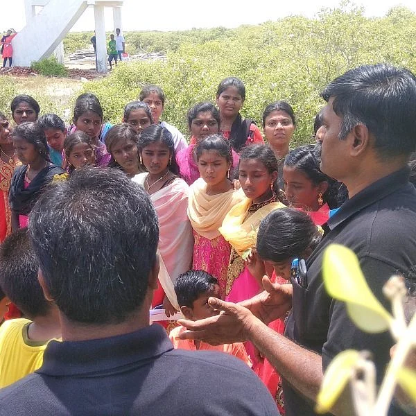 சதுப்பு நிலக்காடுகள், இயற்கைத் துறைமுகங்கள், சுவாரஸ்ய வரலாறு சொல்லும் ராமநாதபுரம் 'மரபுநடை'!