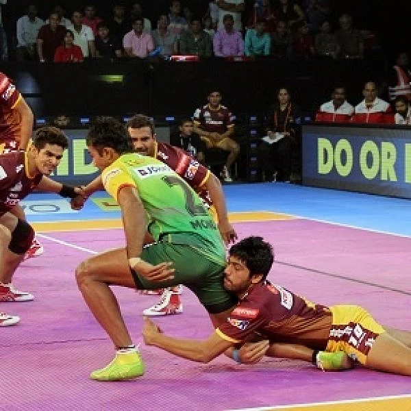 பர்தீப் நர்வாலுக்கு 50 புள்ளிகள்... ‘டை’யில் முடிந்த த்ரில் போட்டி! #ProKabaddi