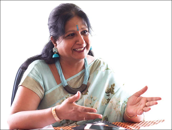 திருமணம் பற்றி நினைத்துப் பார்க்கக்கூட நேரமில்லை! - மாலா மணியன்