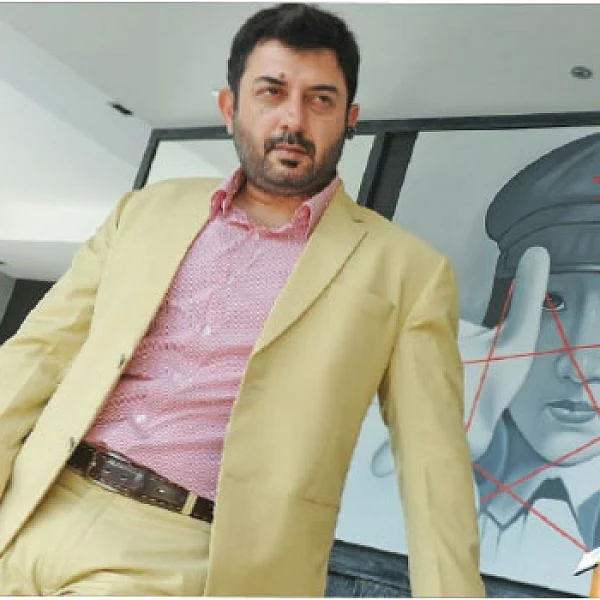 ``யாருக்கும் அடங்காத ஆஃபிஸர் அரவிந்த் சாமி!'' - 'வணங்காமுடி' படத்தின் ஒன்லைன் சொல்கிறார் இயக்குநர் செல்வா