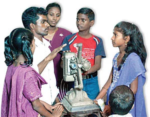 அரதப் பழசு அற்புதங்கள்!