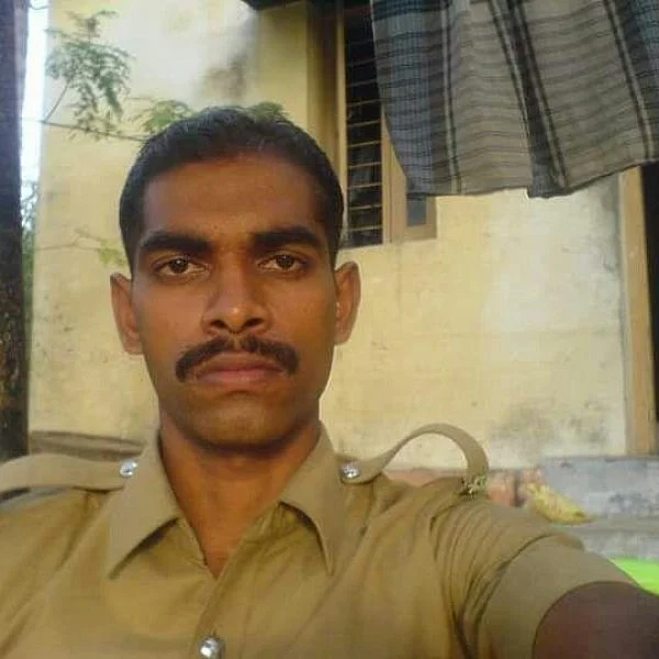`இரவு 9 மணிக்கு அழைத்த சப்-இன்ஸ்பெக்டர்; காலை 6 மணிக்கு கொல்லப்பட்ட காவலர் ஜெகதீஷ்'