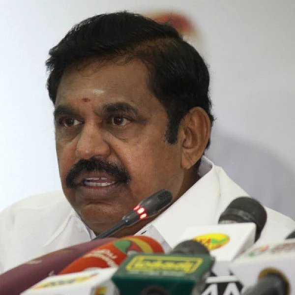 முதல்வர் பங்கேற்கும் எம்.ஜி.ஆர் நூற்றாண்டு விழா மேடையில் 'திடீர்' தீ விபத்து