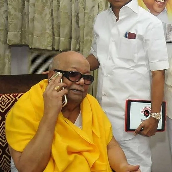 கருணாநிதியின் பலம்... இணையத்தின் வீரியம்... விறுவிறுக்கும் டிஜிட்டல் தி.மு.க..!