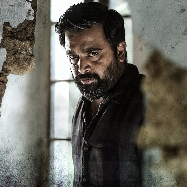 `யார் நீ... யார்ரா நீ... யார்ர்ர்ர்ர்ர்ர்ர்ரா நீ..!' - `அசுரவதம்’ விமர்சனம்