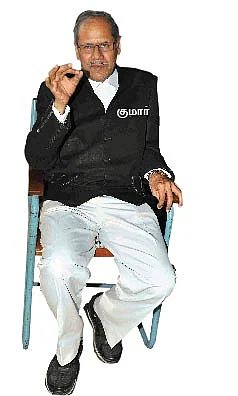 'ஒற்றை செருப்பை யாராவது அணிவார்களா?