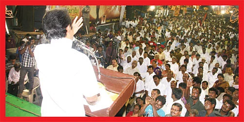 கொள்ளையர்கள் ஆந்திராவில் என்றால், திருடுவது என்ன அ.தி.மு.க-காரர்களா?