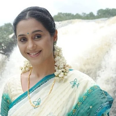 நடன நிகழ்ச்சிக்கு நடுவரான தேவயானி..!