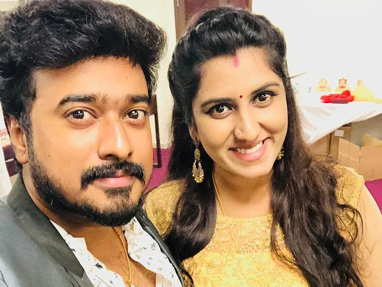 ''படம் நடிக்கிறேன். மக்கள் என்னை ஏற்றுக்கொள்வார்கள்!'' - மிமிக்ரி நவீன்